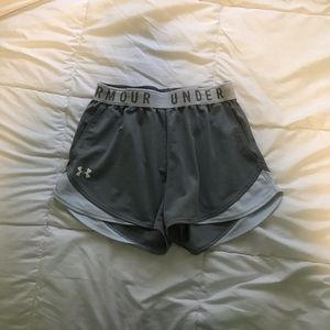 Gray under armour shorts